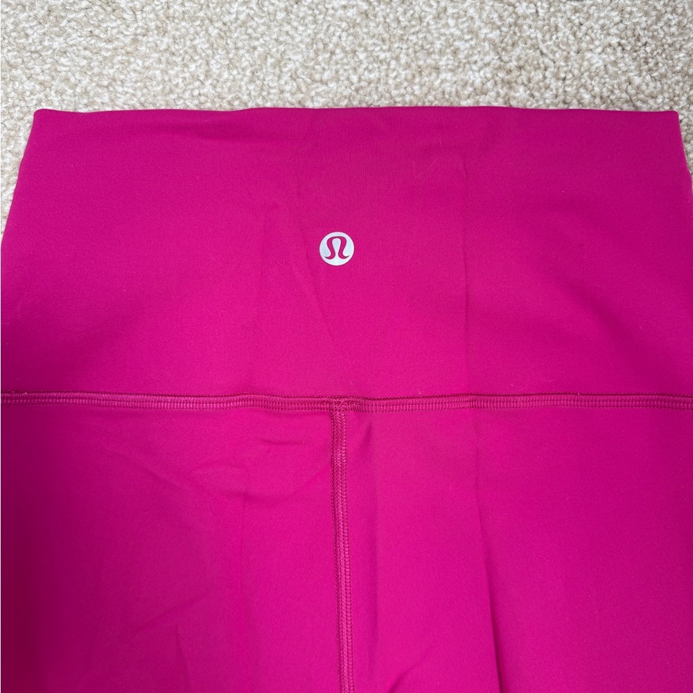 Lululemon hot pink 28” leggings size 4 - Picture 2 of 2